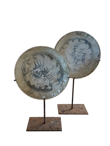 16thc China Ming Dynasty Porcelain Plate on Stand