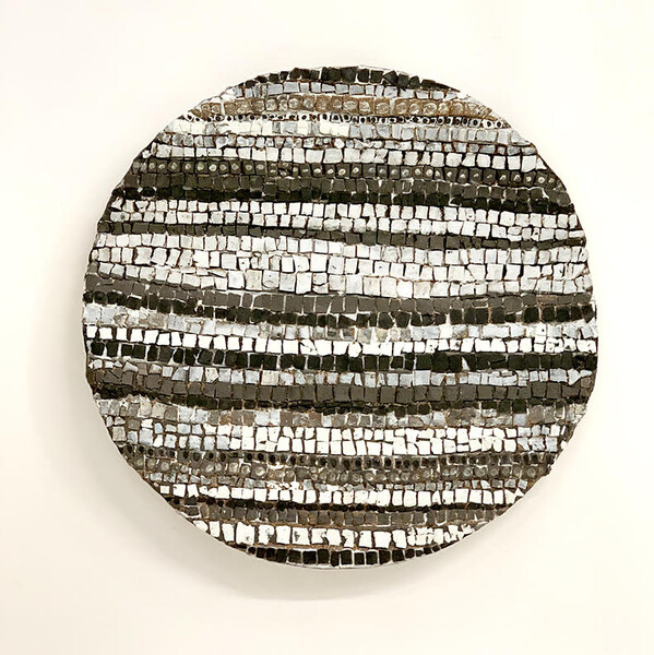 Contemporary American Ceramicist Brenda Holzke Pebble Design Plate
