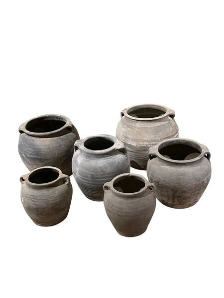 COLLECTION CHINESE CHARCOAL GRAY POTS