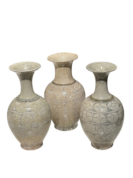 CONTEMPORARY CHINA SAGE GLAZE GEOMETRIC DESIGN VASE COLLECTION