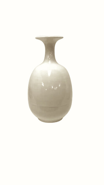 Contemporary Chinese Classic Shape Cream Vase
