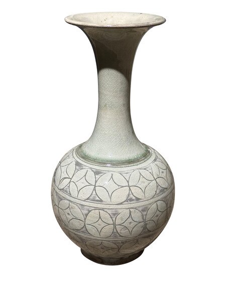 Contemporary Chinese Geometric Patterned Grey / Sage  Vase