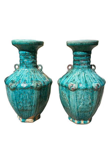 Contemporary Chinese Mottled Turquoise Crackle Glaze Vase