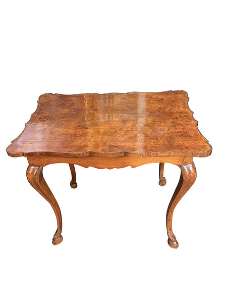 18thc Italian Cabriolet Leg with Horse Foot Detail Side Table